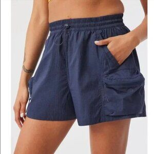 Women's OUTDOOR VOICES windbreaker 3" shorts size medium | Navy
